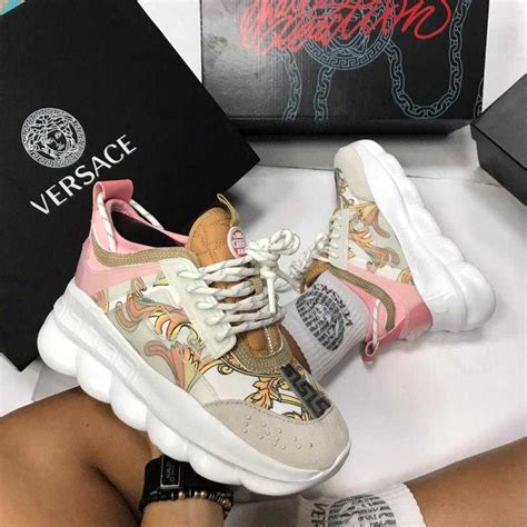 precio de ropa zapatos versace|zapatos de versace mujer.